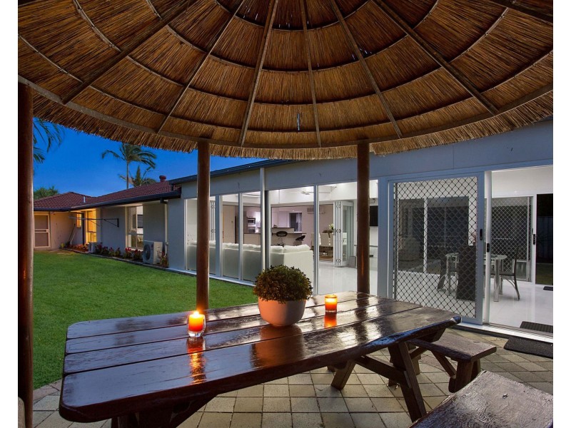 77 Burrendong Road, Coombabah QLD 4216