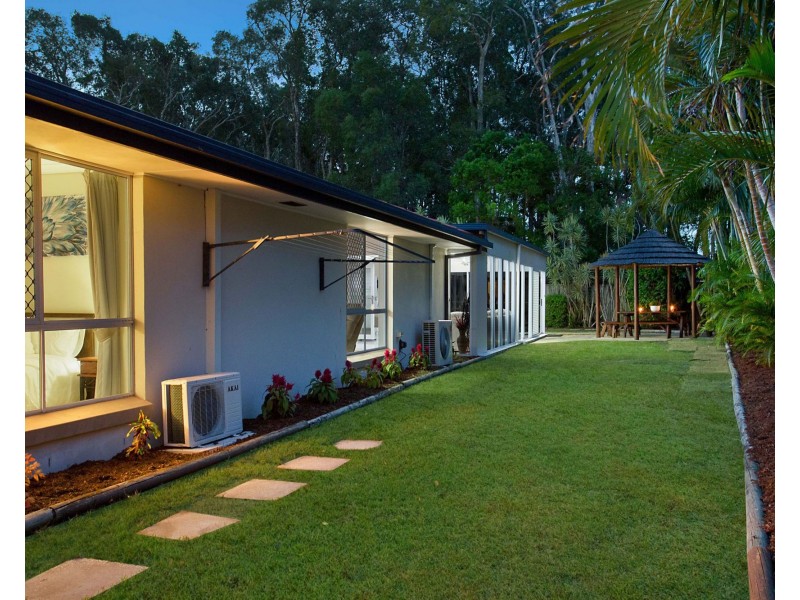 77 Burrendong Road, Coombabah QLD 4216