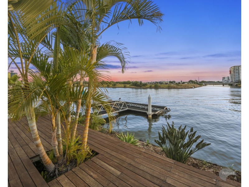 36 Anchorage Way, Biggera Waters QLD 4216