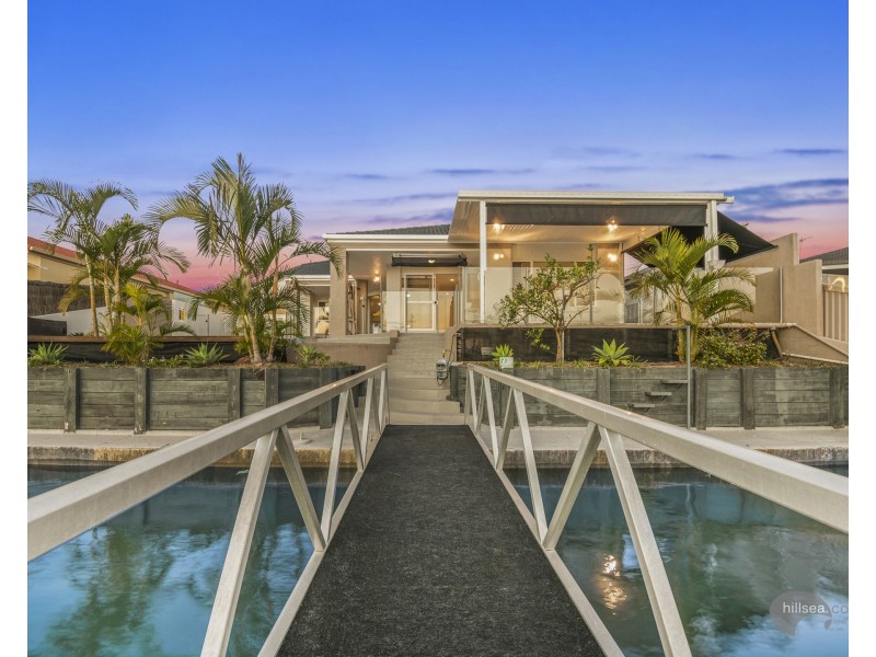 36 Anchorage Way, Biggera Waters QLD 4216