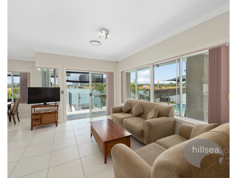 36 Anchorage Way, Biggera Waters QLD 4216