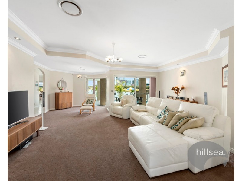 36 Anchorage Way, Biggera Waters QLD 4216