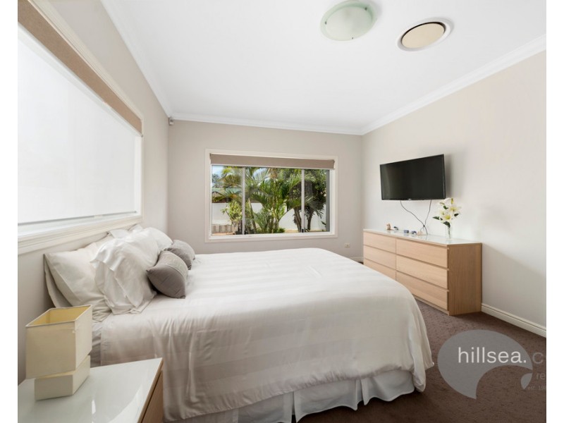 36 Anchorage Way, Biggera Waters QLD 4216