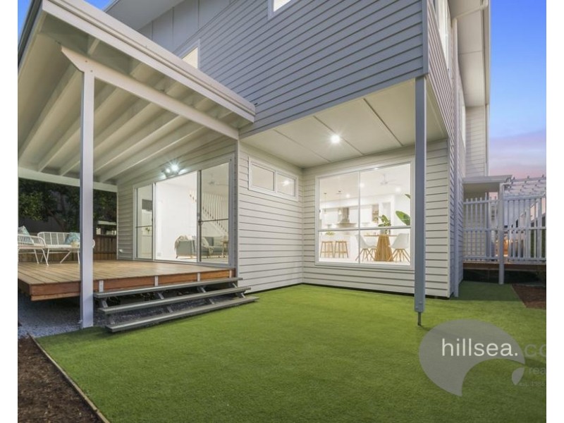 19a & 19b Killowill Avenue, Paradise Point QLD 4216