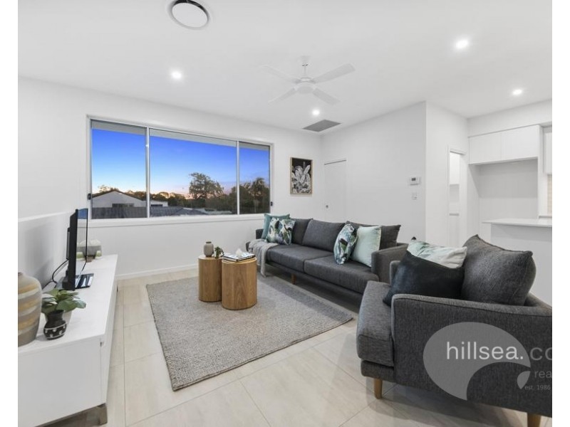 19a & 19b Killowill Avenue, Paradise Point QLD 4216