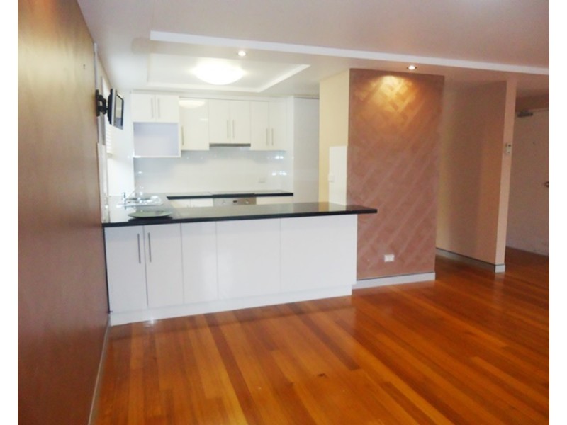 5/111 Frank Street, Labrador QLD 4215