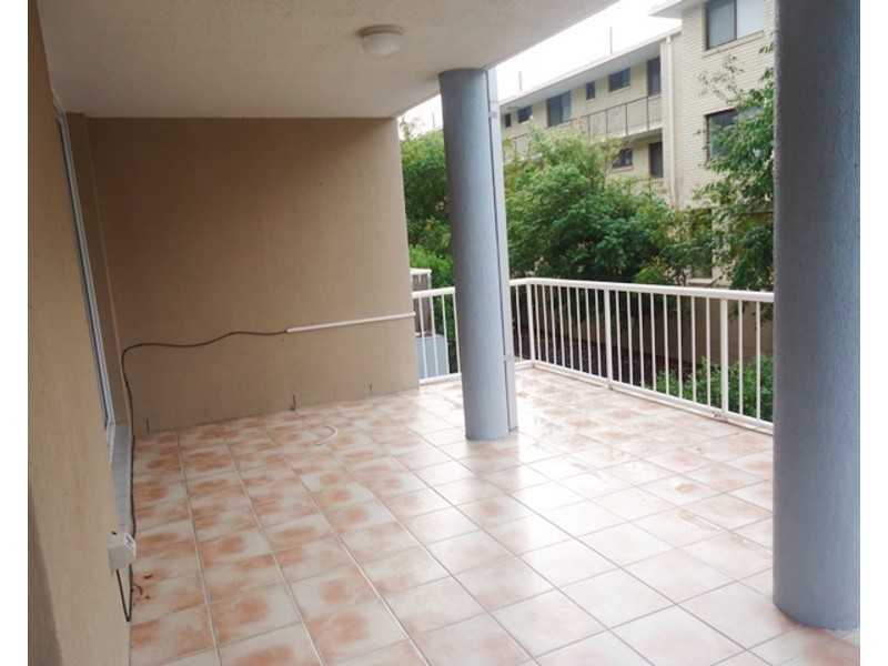 5/111 Frank Street, Labrador QLD 4215