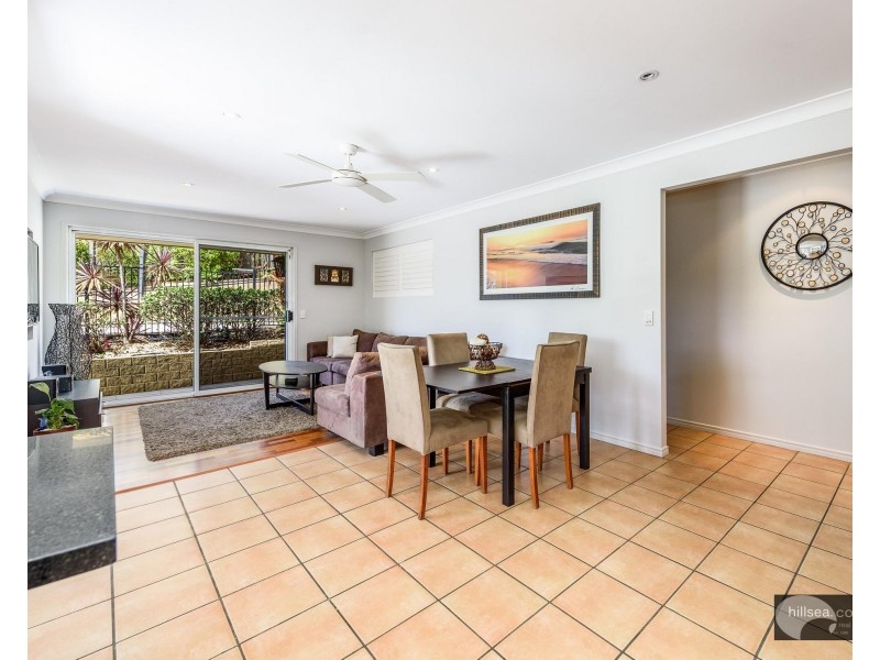8 Avon Court, Pacific Pines QLD 4211