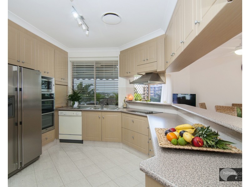 7/7 Esplanade West, Paradise Point QLD 4216