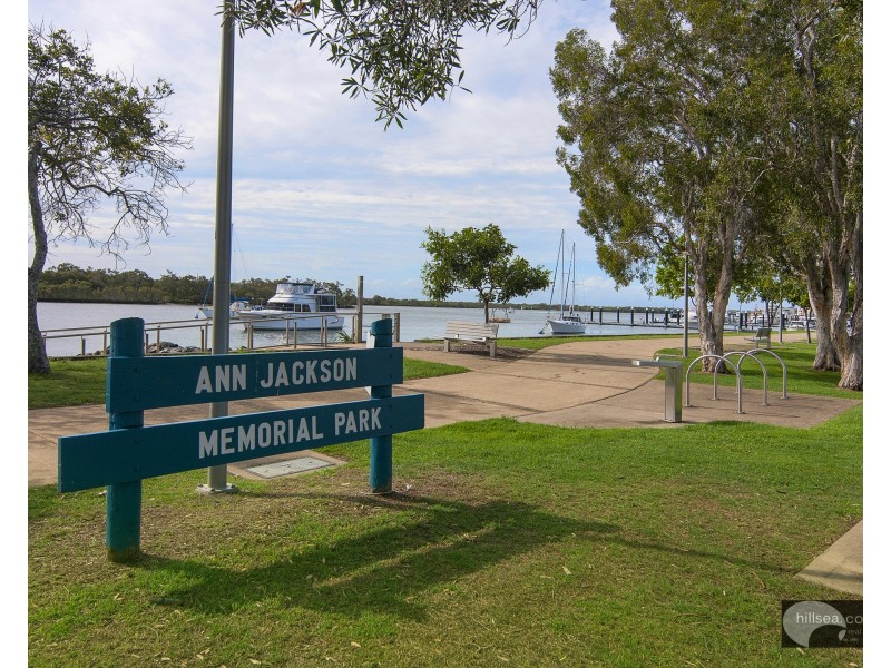 7/7 Esplanade West, Paradise Point QLD 4216