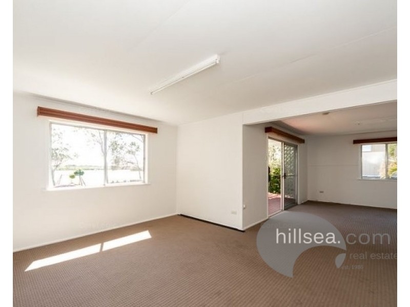 39 The Esplanade, Coombabah QLD 4216