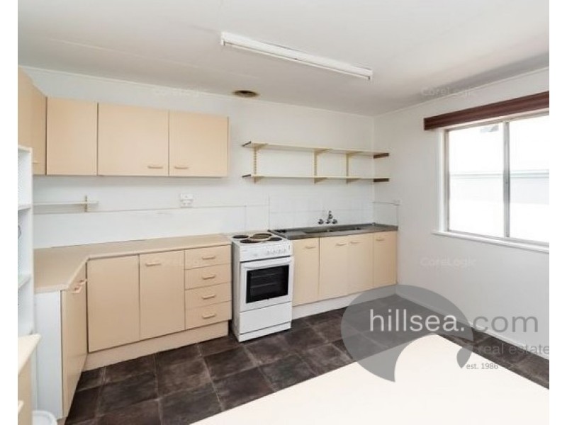 39 The Esplanade, Coombabah QLD 4216