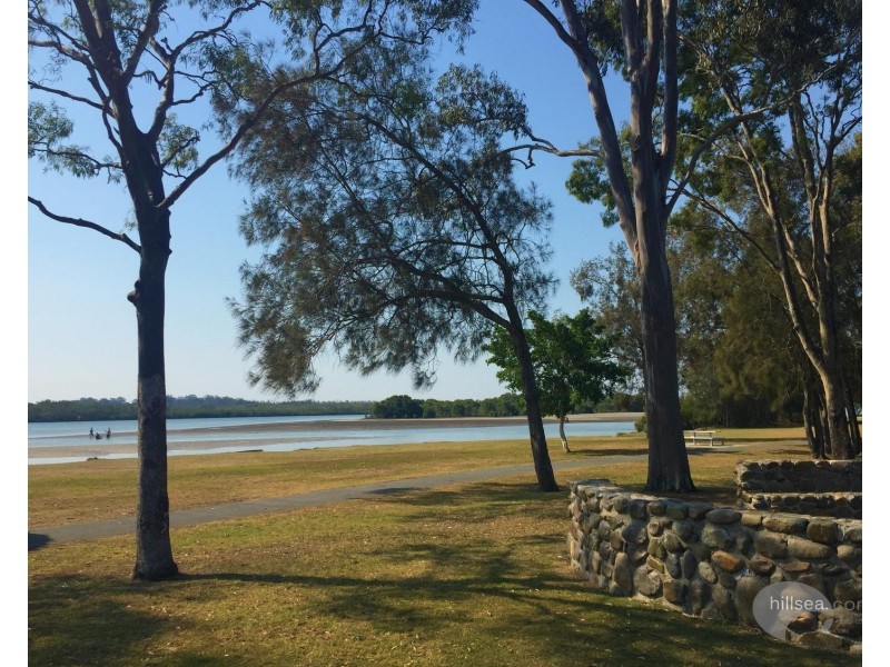 39 The Esplanade, Coombabah QLD 4216