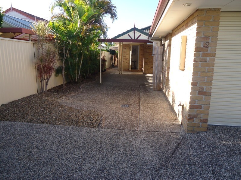 2/11 Teal Avenue, Paradise Point QLD 4216