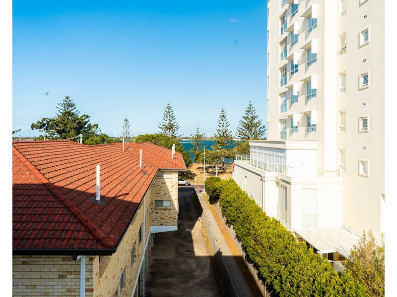 17/39 Frank Street, Labrador QLD 4215