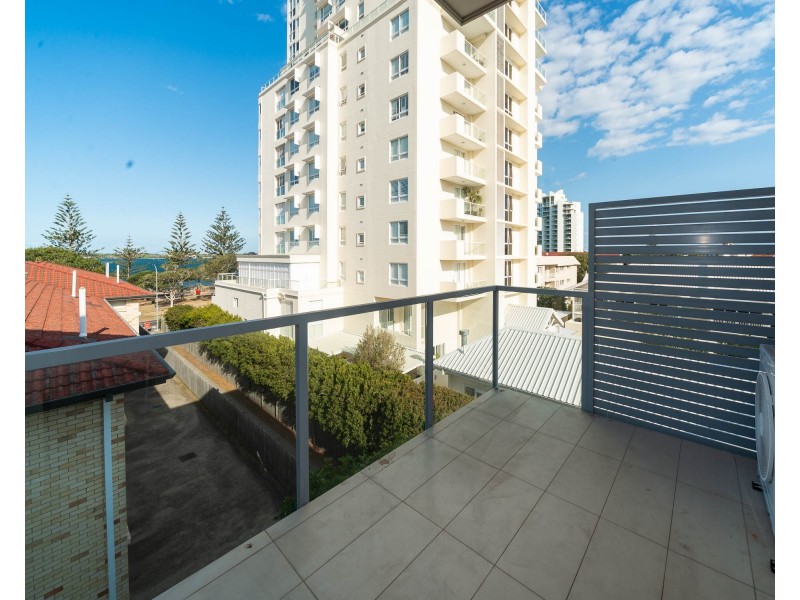 17/39 Frank Street, Labrador QLD 4215