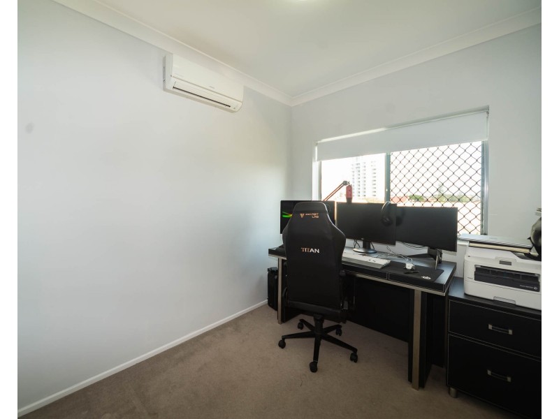 17/39 Frank Street, Labrador QLD 4215