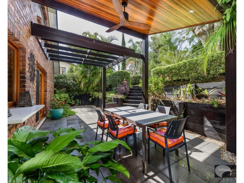 15 Clifton Street, Biggera Waters QLD 4216