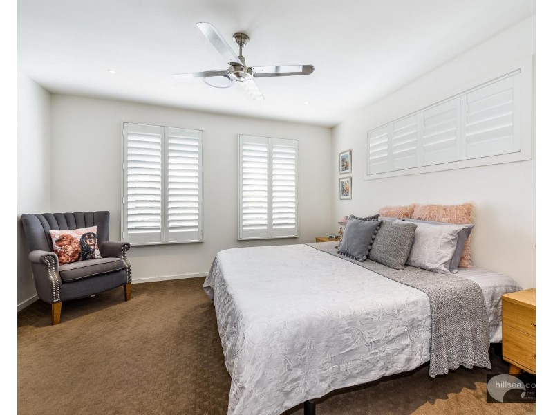 8 Tecona Avenue, Hollywell QLD 4216