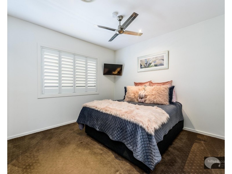 8 Tecona Avenue, Hollywell QLD 4216