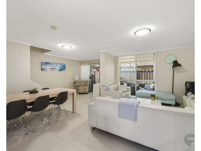 10/3 Proud Street, Labrador QLD 4215