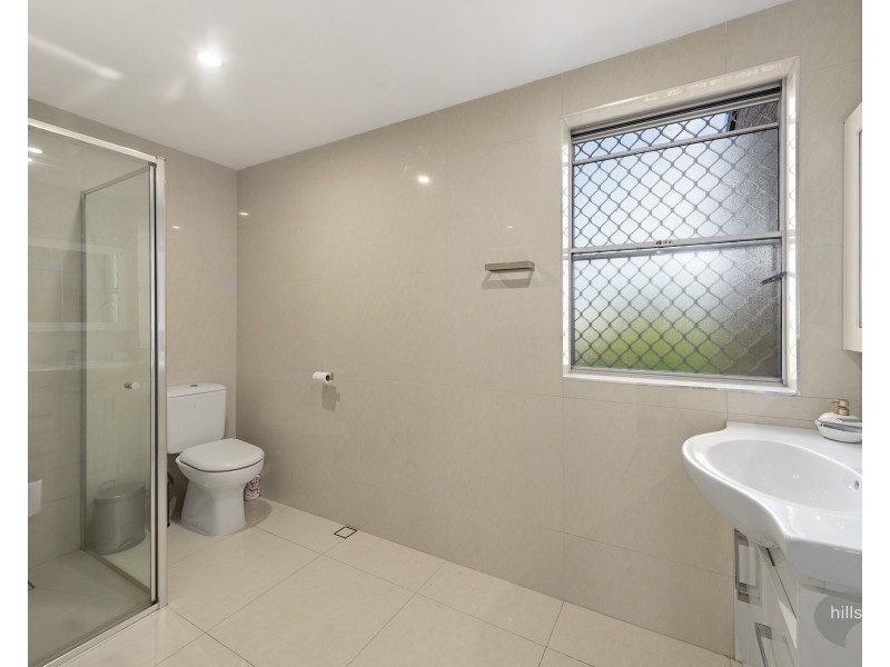 10/3 Proud Street, Labrador QLD 4215