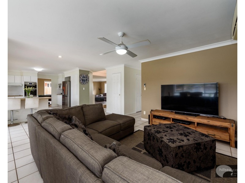 25 Wendoree Way, Coombabah QLD 4216