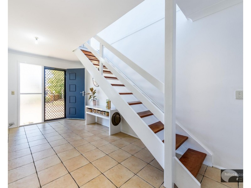 1/202 Central Street, Labrador QLD 4215