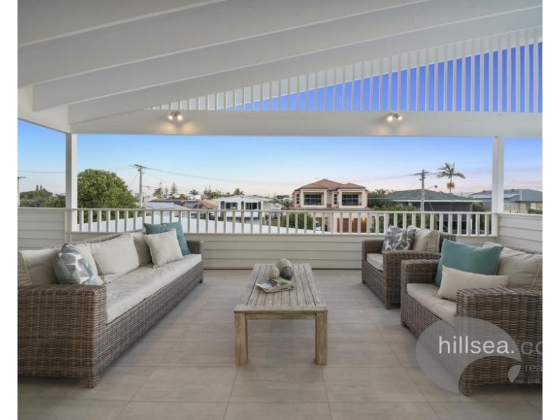 1/19 Killowill Avenue, Paradise Point QLD 4216