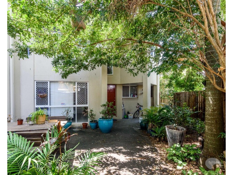 4/40 Government Road, Labrador QLD 4215