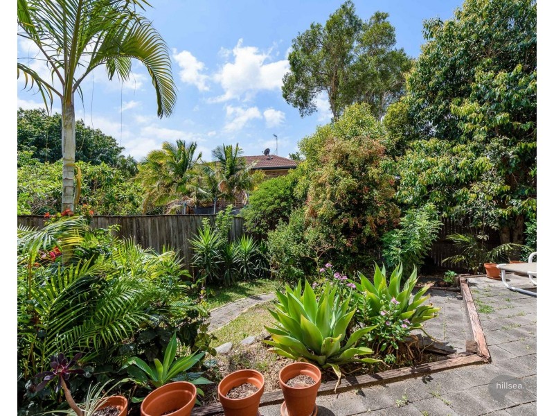 4/40 Government Road, Labrador QLD 4215