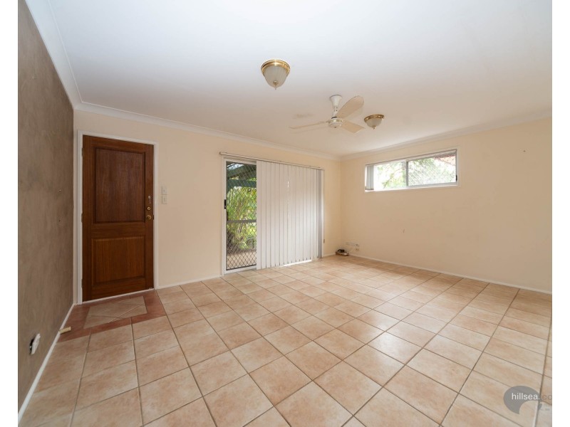 11 Winani Drive, Ashmore QLD 4214