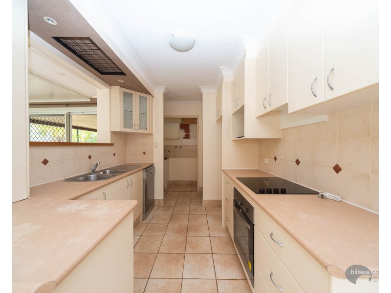 11 Winani Drive, Ashmore QLD 4214