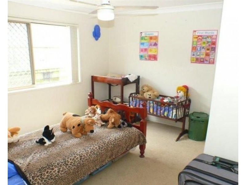 17 Billinghurst Crescent, Upper Coomera QLD 4209