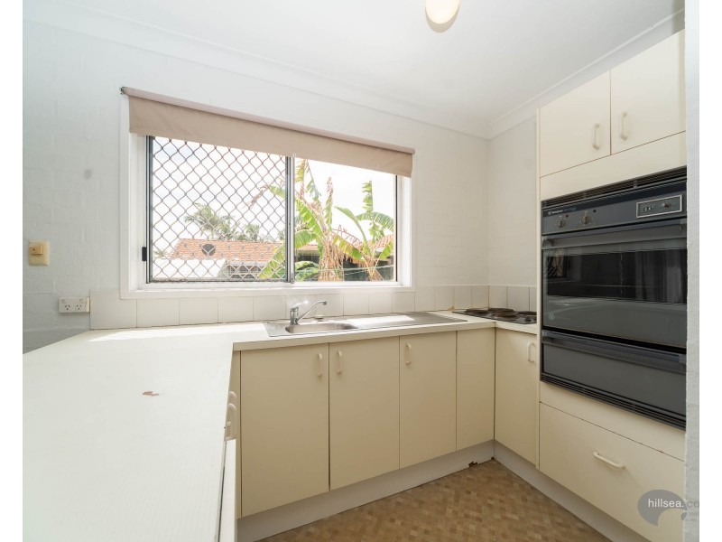 11/13-17 Brown Street, Labrador QLD 4215