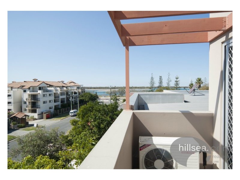 11/18 Parker Street, Labrador QLD 4215