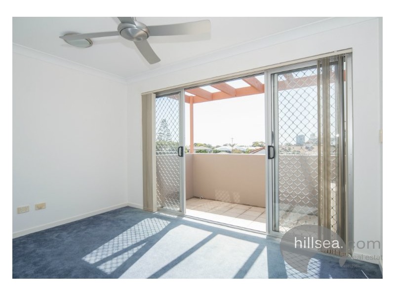 11/18 Parker Street, Labrador QLD 4215