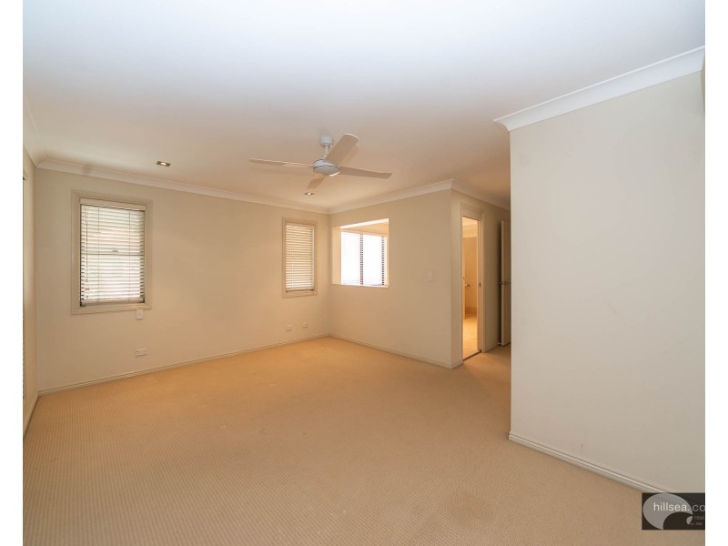 21 Ken Crescent, Helensvale QLD 4212