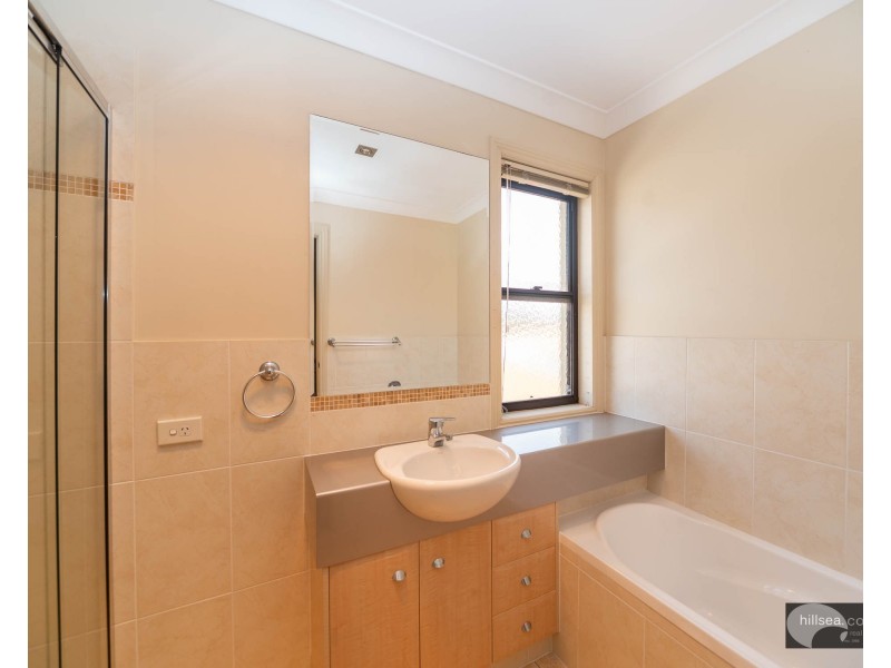 21 Ken Crescent, Helensvale QLD 4212