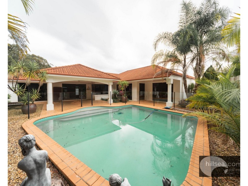 69 Arun Drive, Arundel QLD 4214