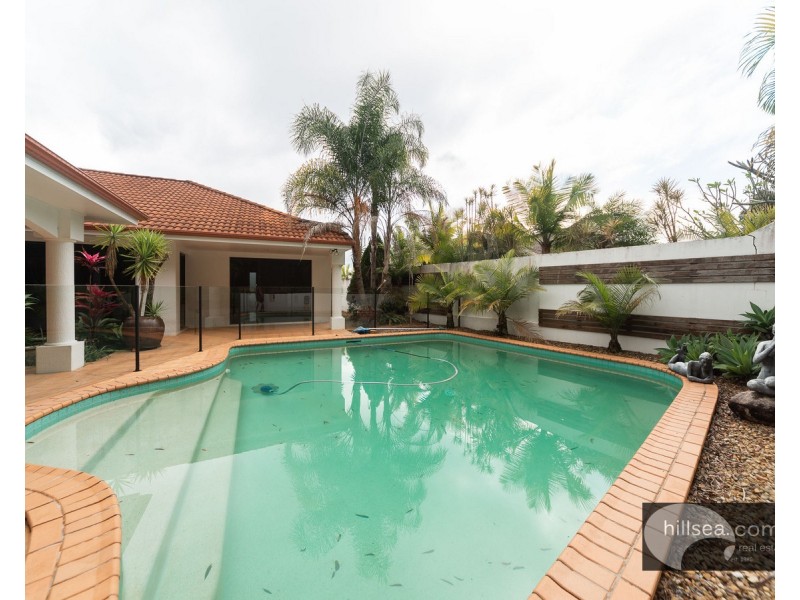 69 Arun Drive, Arundel QLD 4214