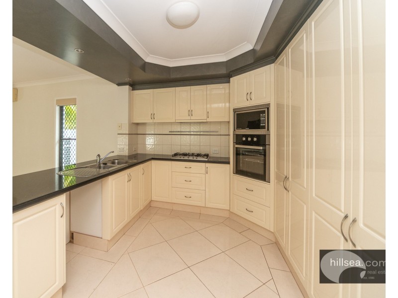 69 Arun Drive, Arundel QLD 4214