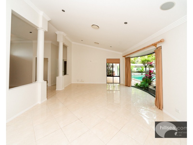 69 Arun Drive, Arundel QLD 4214