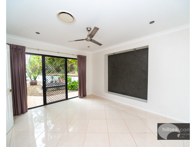 69 Arun Drive, Arundel QLD 4214