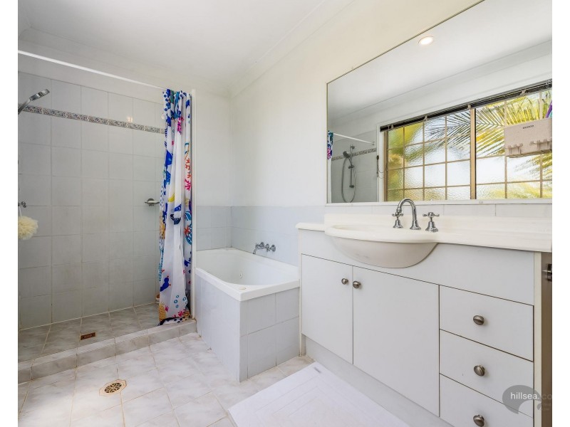 242 Napper Road, Parkwood QLD 4214