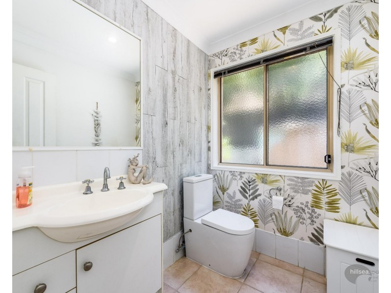 242 Napper Road, Parkwood QLD 4214