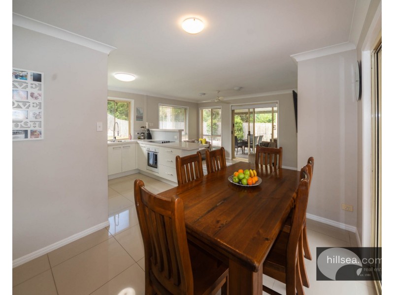 20 Pinemount Crescent, Oxenford QLD 4210