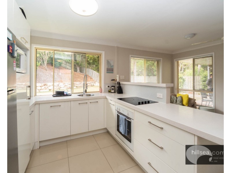 20 Pinemount Crescent, Oxenford QLD 4210