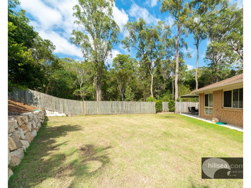 20 Pinemount Crescent, Oxenford QLD 4210