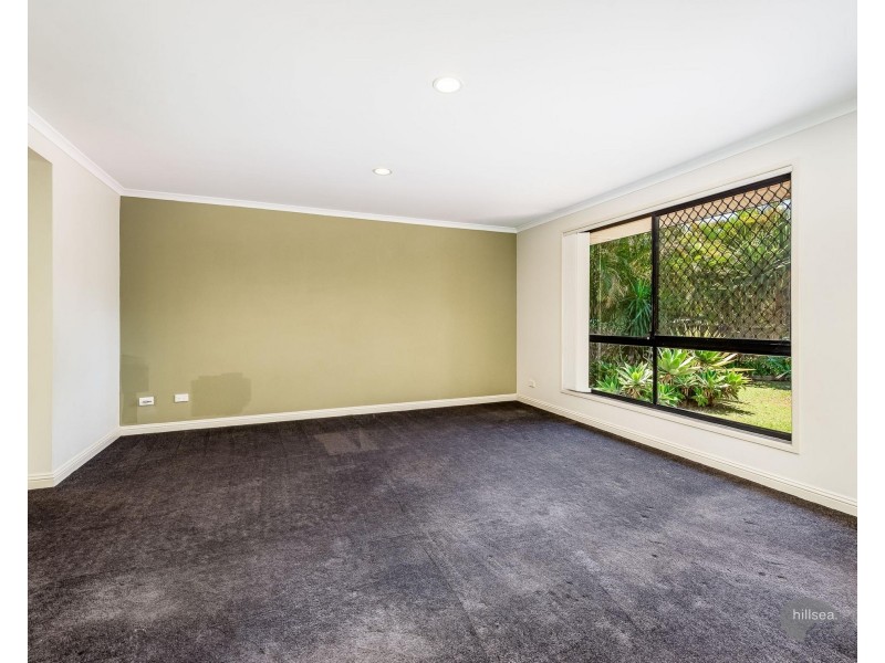 21 Parkes Drive, Helensvale QLD 4212